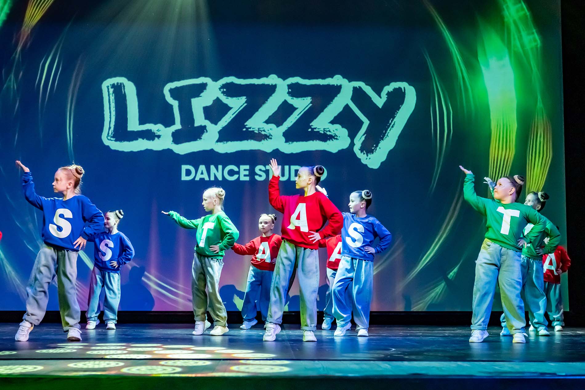 Lizzy Dance Nsk 5